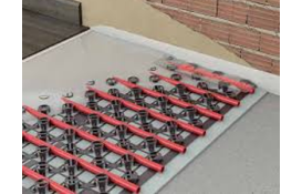 Silto grīdu instalācijas sistēmas