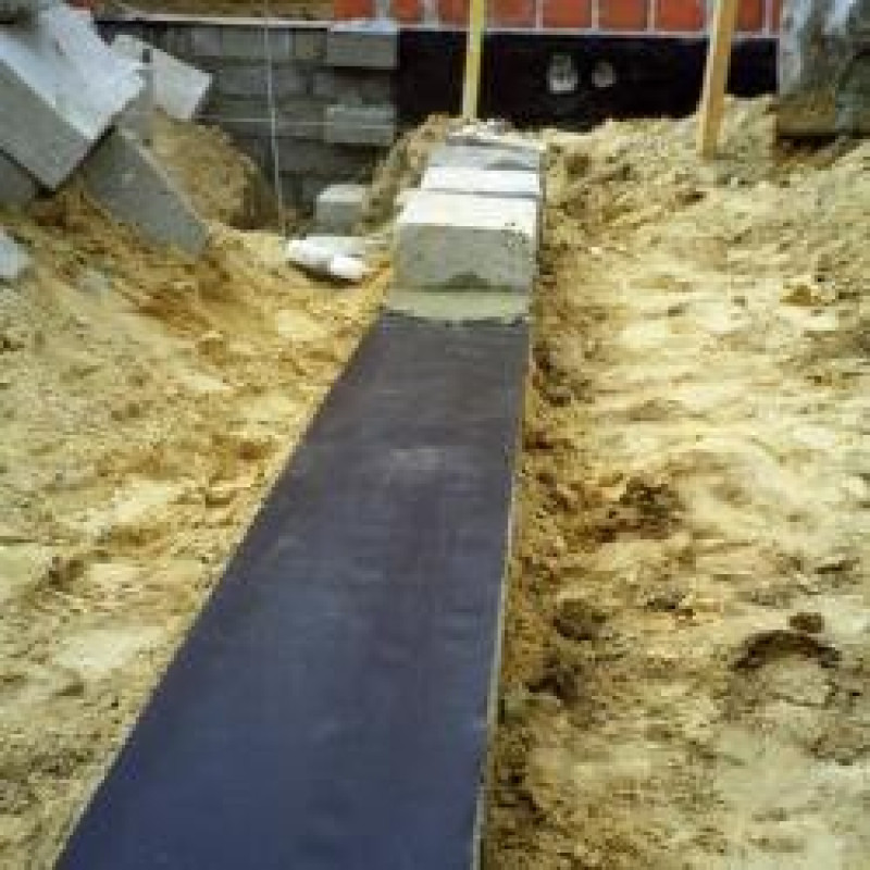 Horizontālā pamatu hidroizolācijas aizsargmembrāna 0.365x50m; / gab